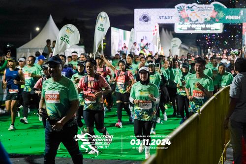 Race photo from Arutmin Borneo Run 2024