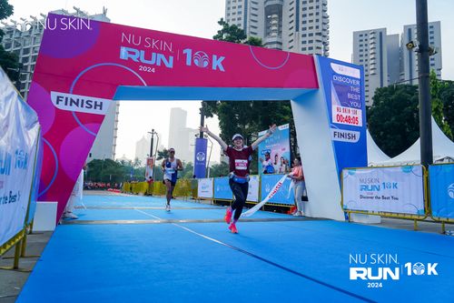 Race photo from Nu Skin Run 10K