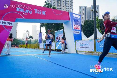 Race photo from Nu Skin Run 10K