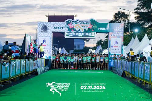 Race photo from Arutmin Borneo Run 2024