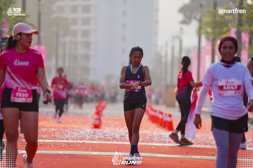 Race photo from Smartfren Run 2025 