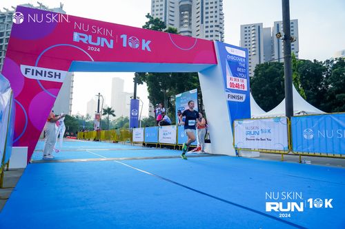 Race photo from Nu Skin Run 10K