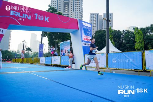 Race photo from Nu Skin Run 10K