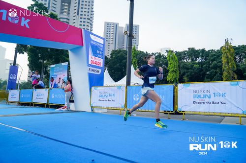 Race photo from Nu Skin Run 10K