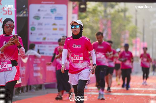 Race photo from Smartfren Run 2025 