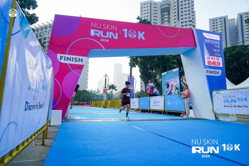 Race photo from Nu Skin Run 10K