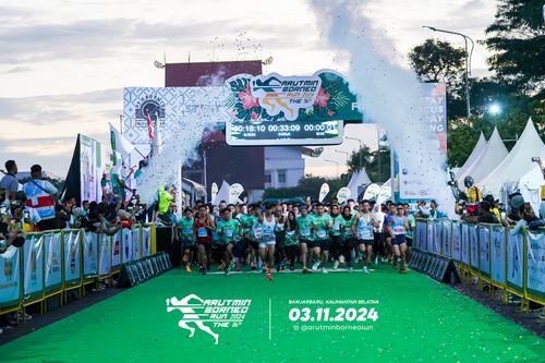 Race photo from Arutmin Borneo Run 2024