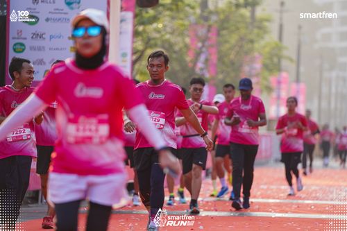 Race photo from Smartfren Run 2025 