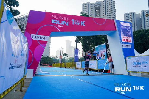 Race photo from Nu Skin Run 10K