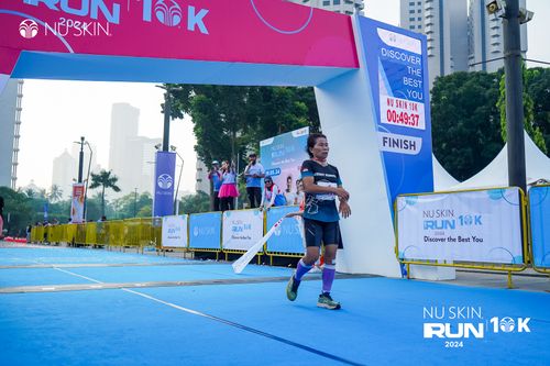 Race photo from Nu Skin Run 10K