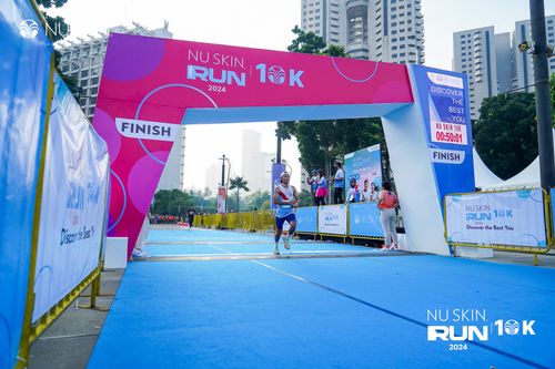 Race photo from Nu Skin Run 10K