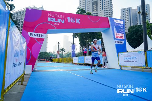 Race photo from Nu Skin Run 10K