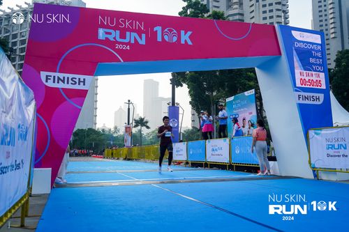 Race photo from Nu Skin Run 10K