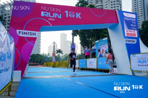 Race photo from Nu Skin Run 10K