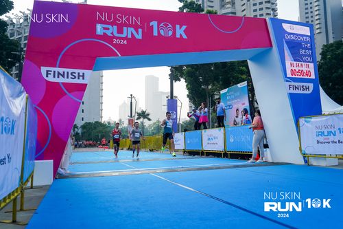 Race photo from Nu Skin Run 10K