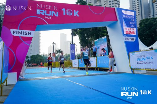 Race photo from Nu Skin Run 10K