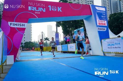 Race photo from Nu Skin Run 10K