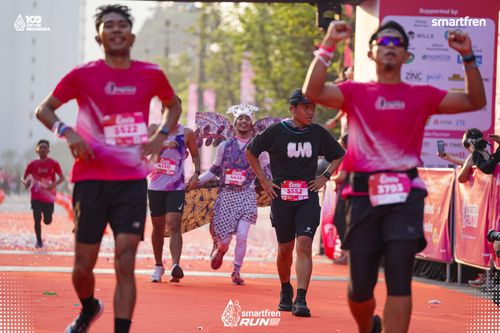 Race photo from Smartfren Run 2025 