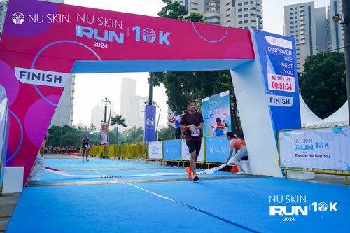 Race photo from Nu Skin Run 10K