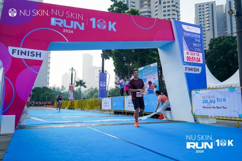 Race photo from Nu Skin Run 10K