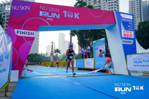 Race photo from Nu Skin Run 10K