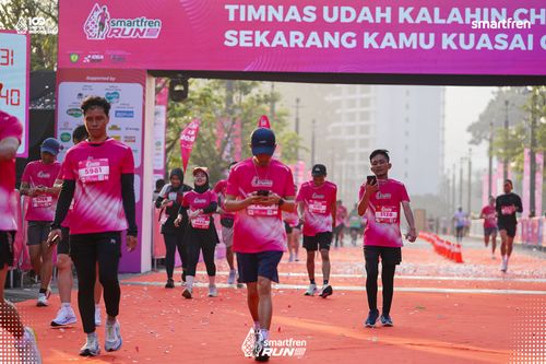 Race photo from Smartfren Run 2025 