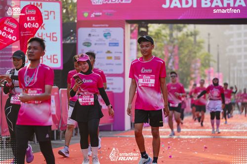 Race photo from Smartfren Run 2025 