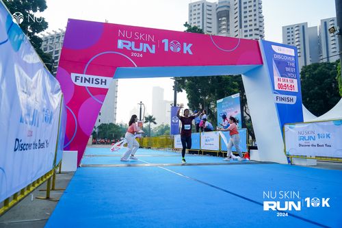 Race photo from Nu Skin Run 10K