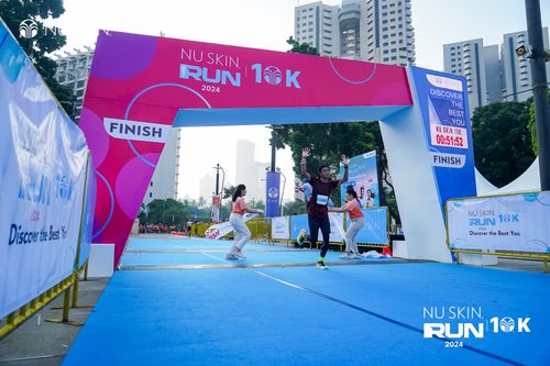 Race photo from Nu Skin Run 10K