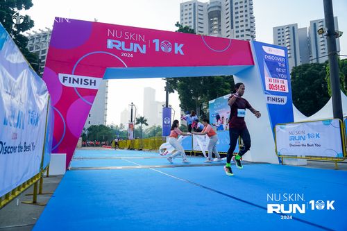 Race photo from Nu Skin Run 10K