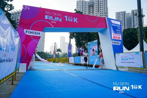 Race photo from Nu Skin Run 10K