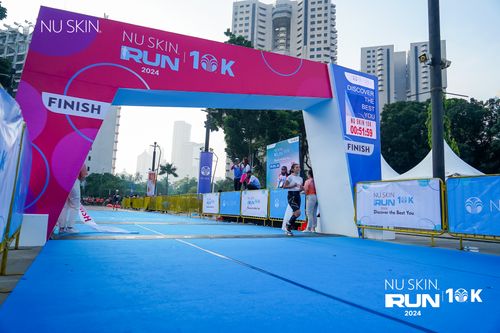 Race photo from Nu Skin Run 10K