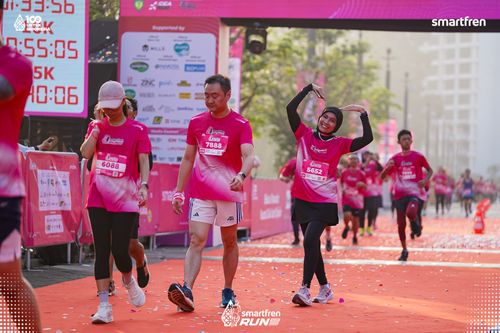 Race photo from Smartfren Run 2025 