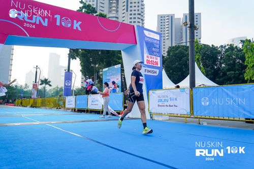Race photo from Nu Skin Run 10K