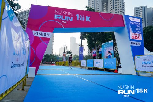 Race photo from Nu Skin Run 10K
