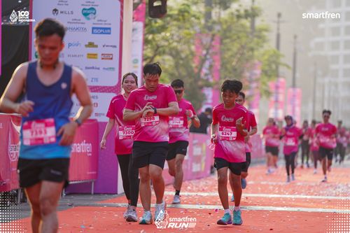 Race photo from Smartfren Run 2025 