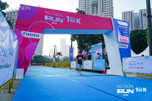 Race photo from Nu Skin Run 10K