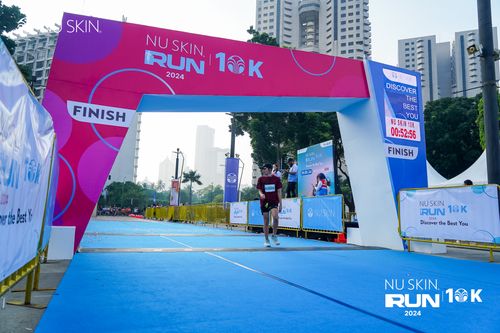Race photo from Nu Skin Run 10K