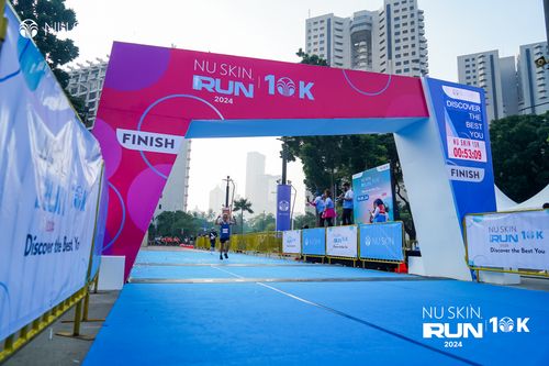 Race photo from Nu Skin Run 10K
