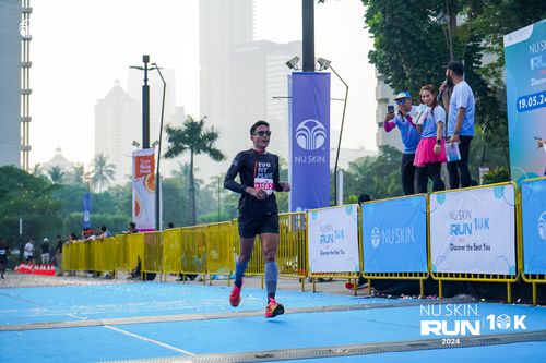Race photo from Nu Skin Run 10K