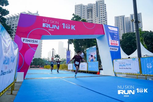 Race photo from Nu Skin Run 10K