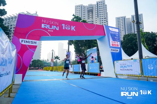 Race photo from Nu Skin Run 10K