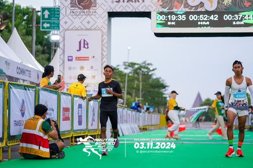 Race photo from Arutmin Borneo Run 2024