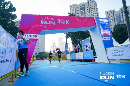 Race photo from Nu Skin Run 10K
