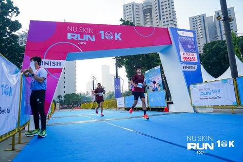 Race photo from Nu Skin Run 10K