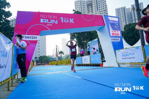 Race photo from Nu Skin Run 10K