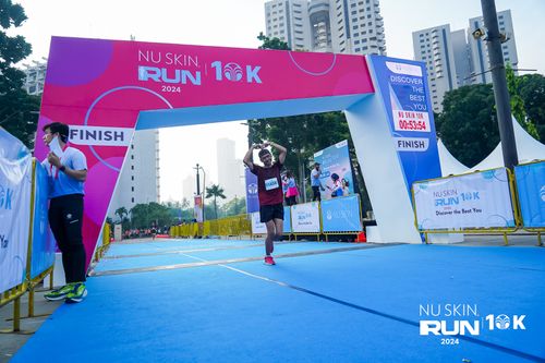 Race photo from Nu Skin Run 10K
