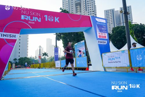 Race photo from Nu Skin Run 10K
