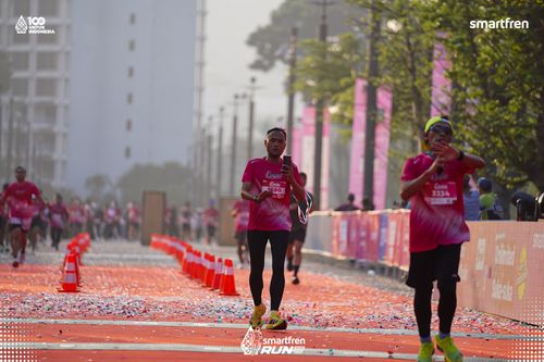 Race photo from Smartfren Run 2025 