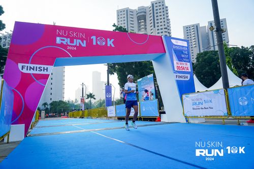 Race photo from Nu Skin Run 10K